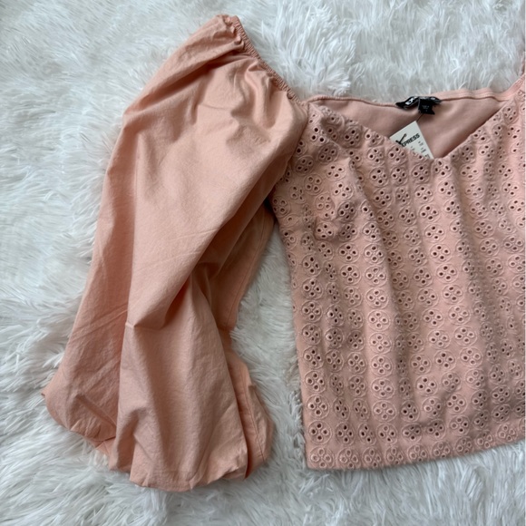 NWT Express Puff Sleeve Cropped Eyelet Blouse - Picture 5 of 12